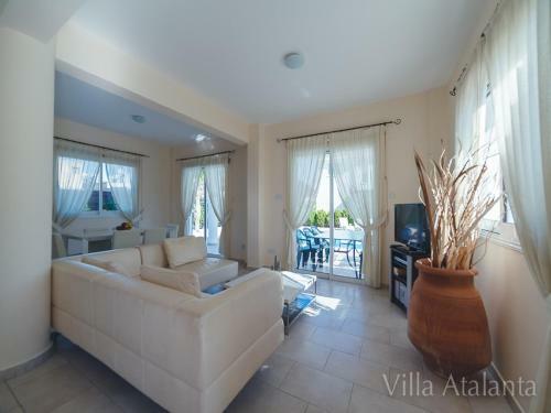 Villa Natalia Coral Bay