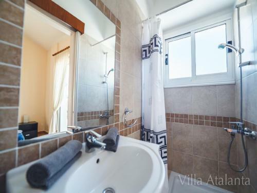 Villa Natalia Coral Bay