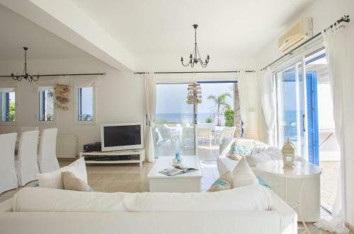 Mimoza Seafront Villa
