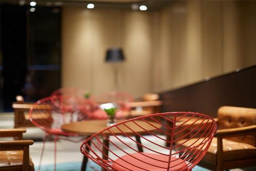 Hotel Hanting Express Wuhan Optics Valley Pedestrian Street