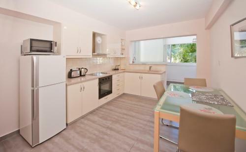 Faros Court Prestige Apartment