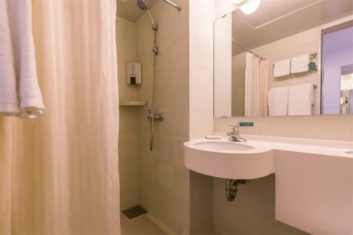 Hotel Jinjiang Inn Chengdu Dufu Thatched Cottage