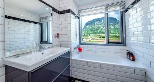Hotel Lucid M