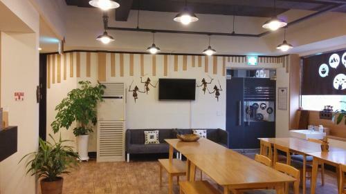 Hostal Sokcho & Guesthouse