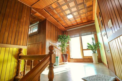 Hostal Gangneung Baugil Guesthouse