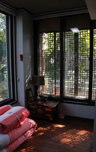 Hostal Jiwoljang Guesthouse