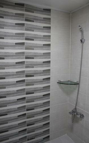 Hostal Jiwoljang Guesthouse