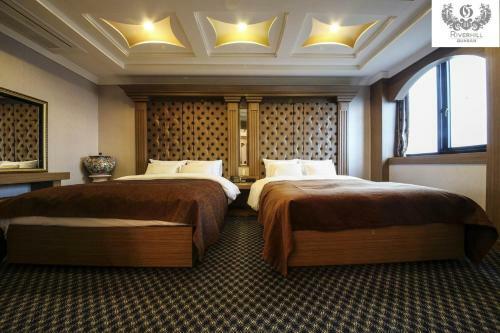 Gunsan River Hill Tourist Hotel