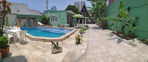 Hostal Pousada Alojaki Hostel