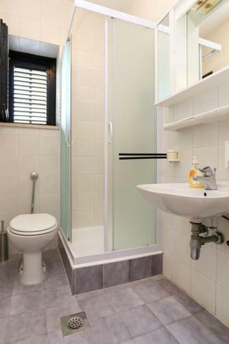 Hostal Twin Room Podstrana 10302b