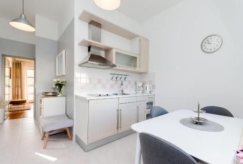 Apartments Sinisa