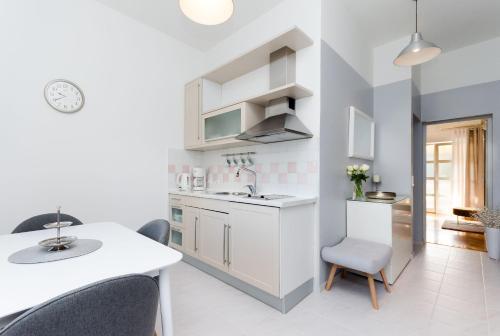 Apartments Sinisa