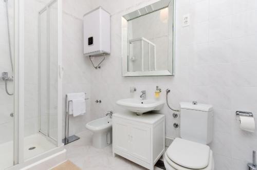 Apartments Sinisa