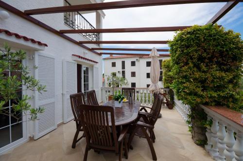 Apartments Sinisa