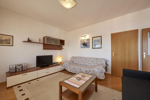 Apartments Renato