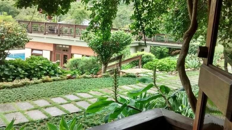 Hostal Pousada Pedra Azul