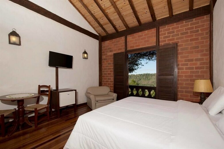 Hostal Pousada Pedra Azul