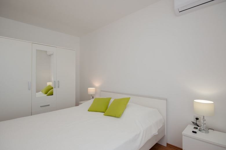 Hostal Rooms Marica