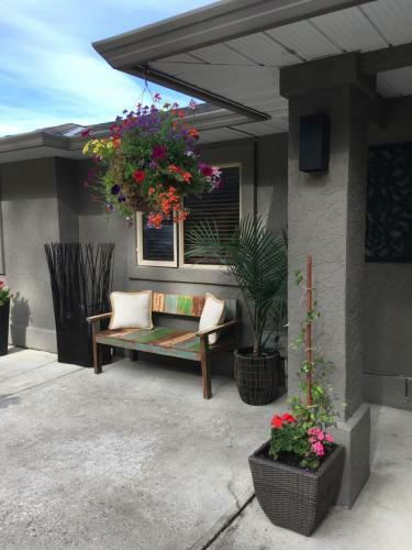 Apothic Boutique B&B