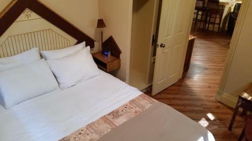 Posada Third Mission Heritage Suites