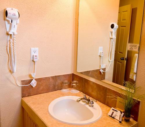 Posada Third Mission Heritage Suites