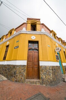 El Pit Hostel