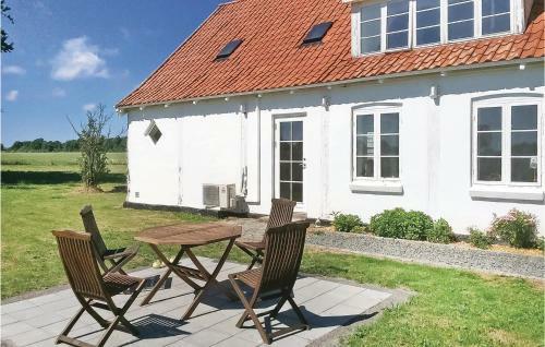 Holiday Home Gudhjem - 01