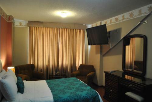 Hotel Makroz