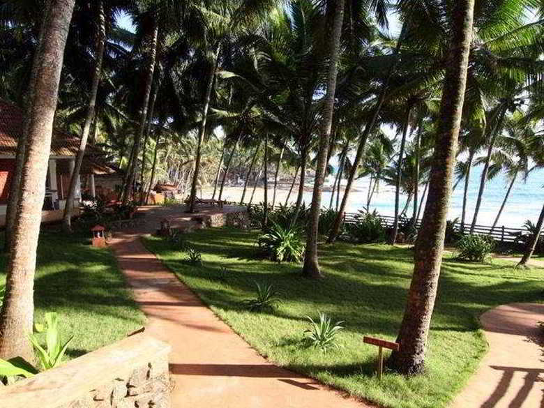 Hotel Coconut Bay Beach Resort