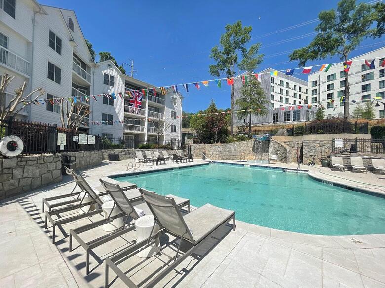 Hotel Indigo Atlanta Vinings