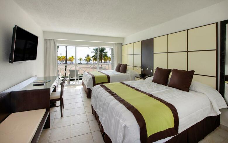 Hotel Viva Wyndham Fortuna Beach
