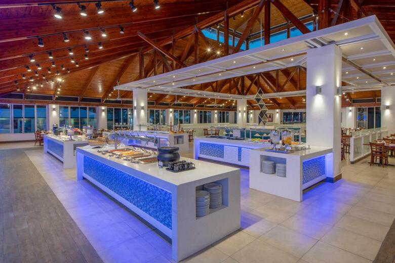 Hotel Viva Wyndham Fortuna Beach