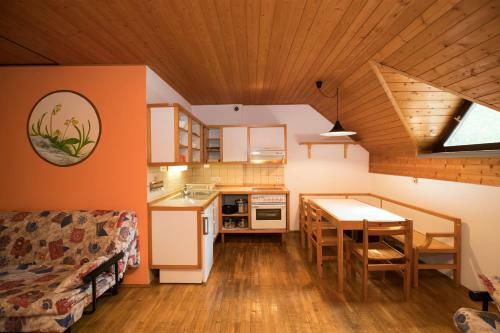 Apartments By Savica