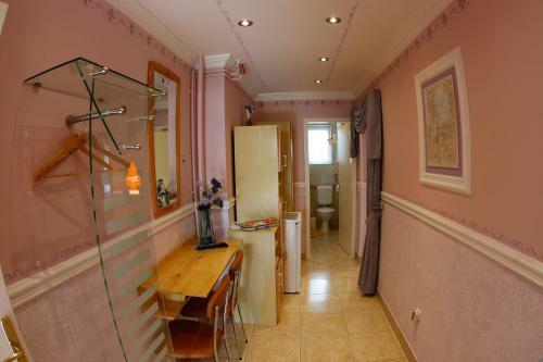 Bed And Breakfast Beros
