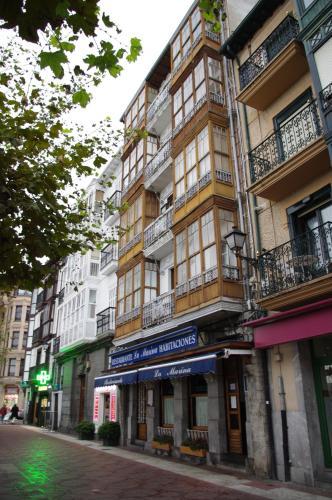 Hostal Pensi�n "la Marina"