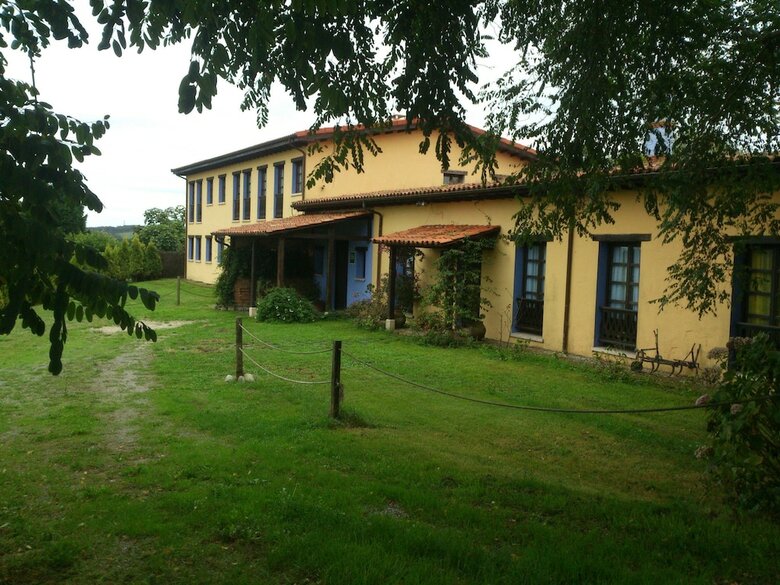 Hotel La Llosa De Fombona
