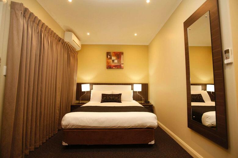Quality Hotel Melbourne Airport
