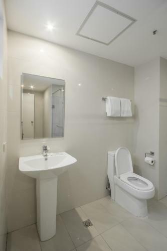 Aparthotel Salcedo Suites