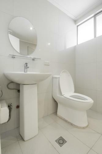 Aparthotel Salcedo Suites