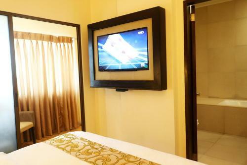 Palm Grass Hotel
