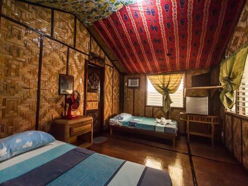 Hotel Patrick's On The Beach Resort