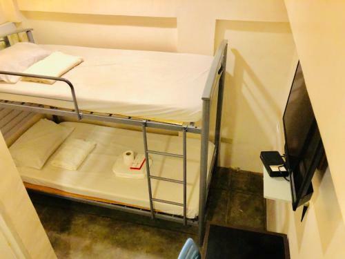Posada Hometown Hotel - Lacson Bacolod