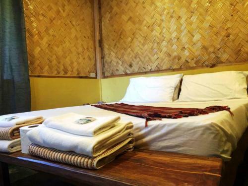 Hotel Garden Bay Beach Resort El Nido