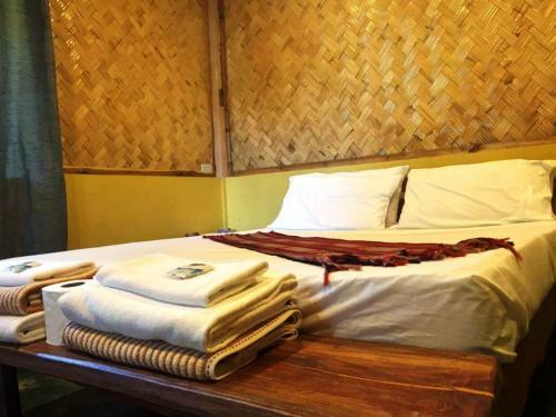 Hotel Garden Bay Beach Resort El Nido