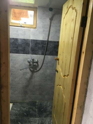 Hostal Mestia Valeris Guesthouse