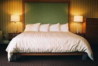 Executive Airport Plaza Hotel & Conference