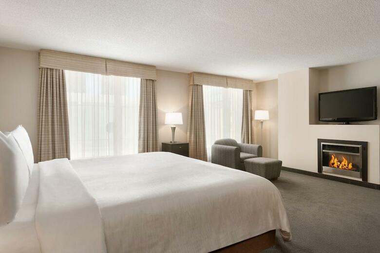 Hotel Embassy Suites - Montreal Quebec