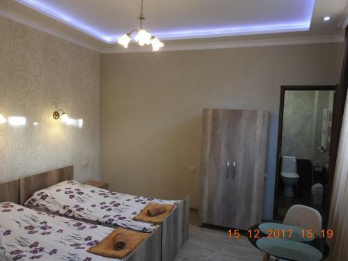 Hostal White Hotel