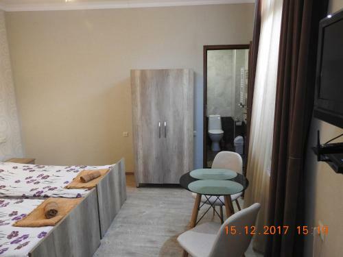 Hostal White Hotel