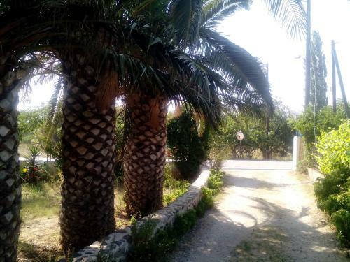 Hostal Guesthouse Karidia